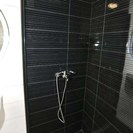 Miku - Unique 3 Bedroom At Olympic Apartament Tirana
