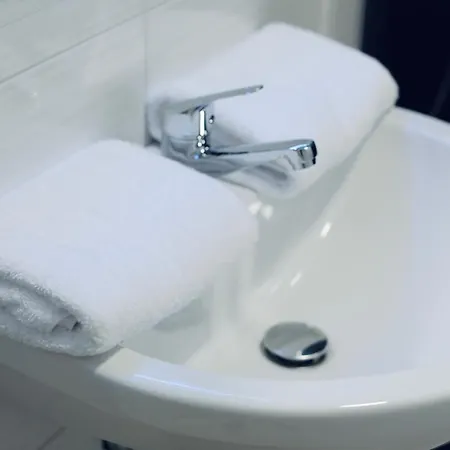 Miku - Unique 3 Bedroom At Olympic * Τίρανα