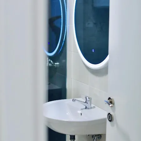 Apartment Miku - Unique 3 Bedroom At Olympic Tirana