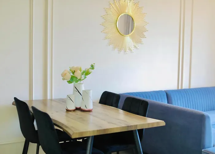 Apartment Miku - Unique 3 Bedroom At Olympic Tirana